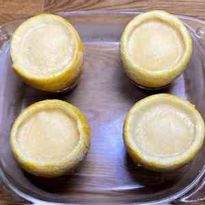 Helado casero con limones